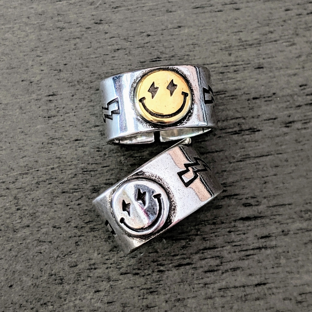 ⚡ Smiley Face Lightning Ring⚡😎🤩